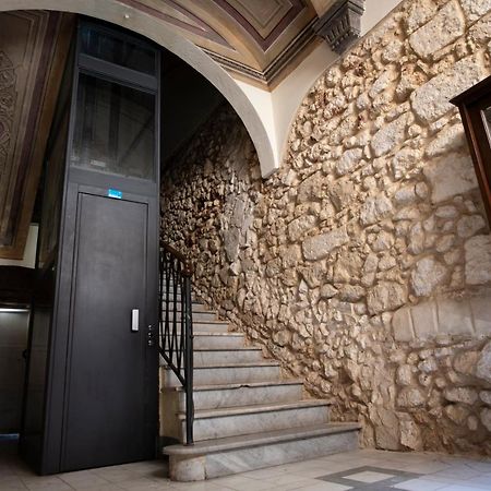Corner Cavour Apartment Sassari Dış mekan fotoğraf