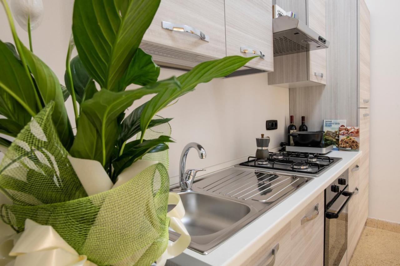 Corner Cavour Apartment Sassari Dış mekan fotoğraf