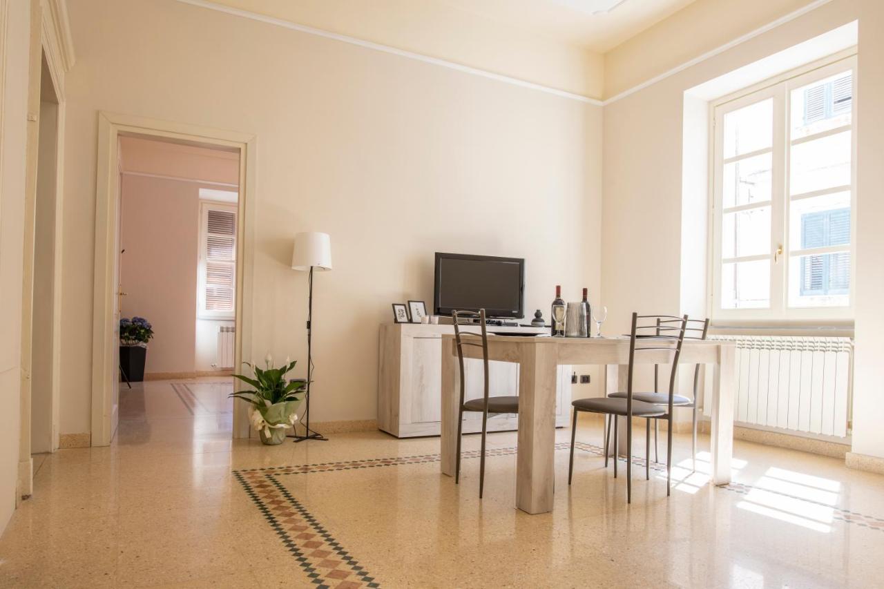 Corner Cavour Apartment Sassari Dış mekan fotoğraf