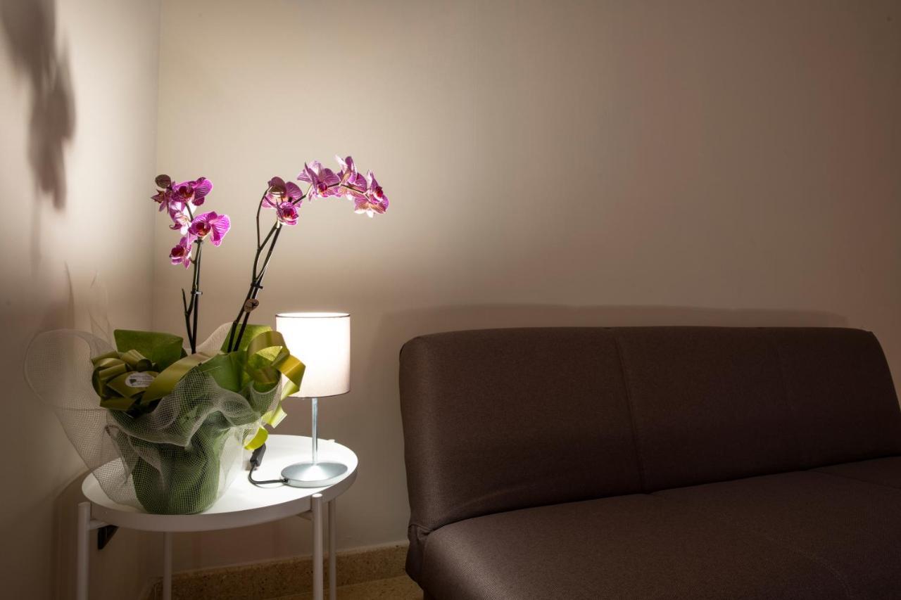 Corner Cavour Apartment Sassari Dış mekan fotoğraf